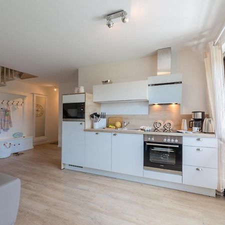 Ferienwohnungen Haus Am Strand Zingst Luaran gambar