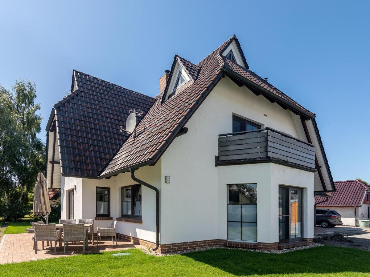 Ferienwohnungen Haus Am Strand Zingst Luaran gambar