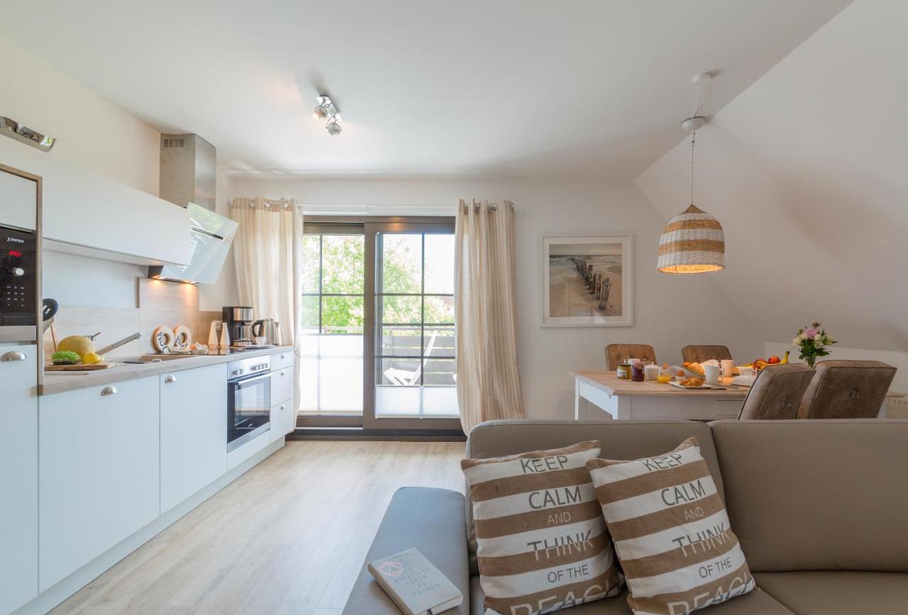 Ferienwohnungen Haus Am Strand Zingst Luaran gambar