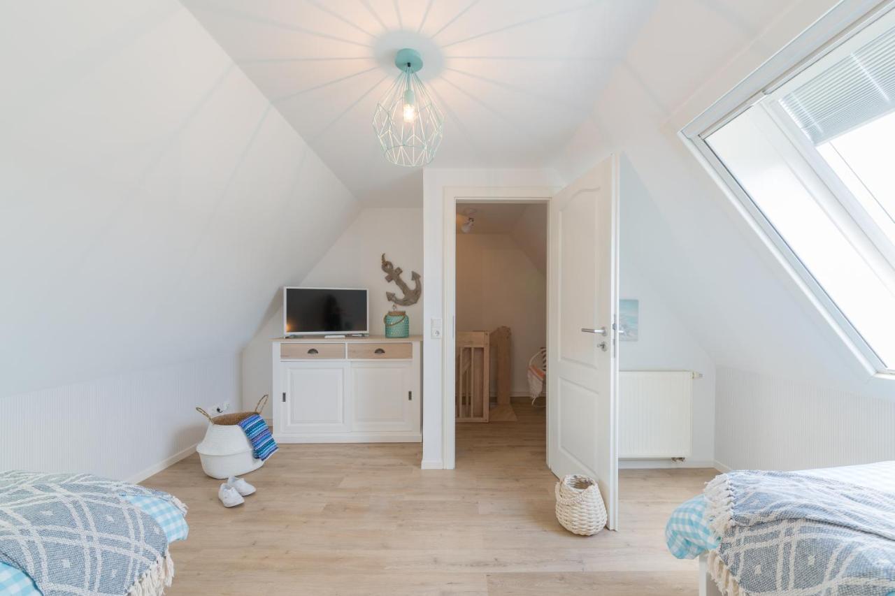 Ferienwohnungen Haus Am Strand Zingst Luaran gambar