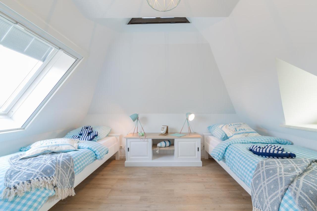 Ferienwohnungen Haus Am Strand Zingst Luaran gambar