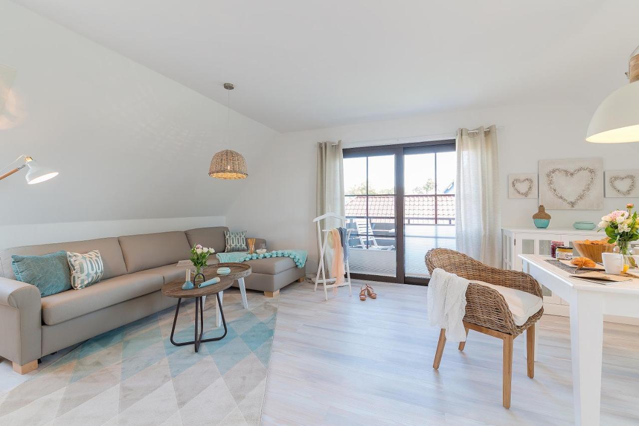 Ferienwohnungen Haus Am Strand Zingst Luaran gambar